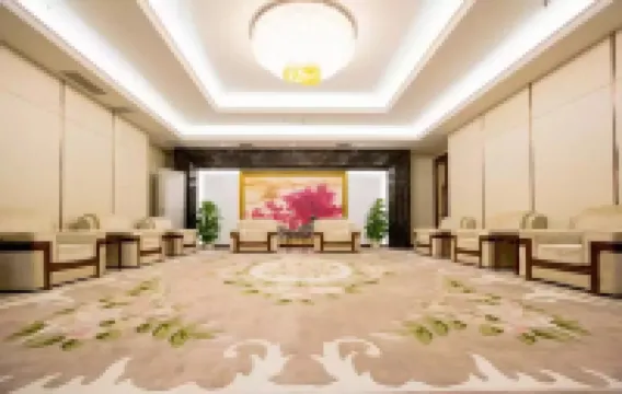 江華神州瑤都·雙龍國際大酒店