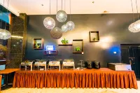 Crystal Spade Hotel