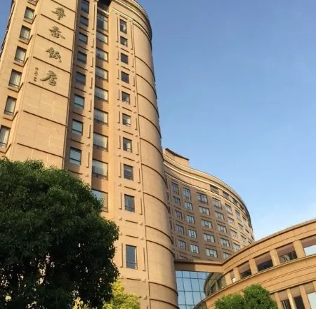Huatai Hotel