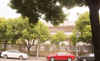 Shanghai Jiangwei Hotel