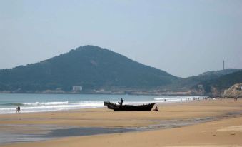 Floral Hotel· Qingdao Haiyuexuan Hotel (Lushan Scenic Area Lushan Beach Branch)