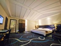 桂林蓝宝石酒店 - 超级大床房