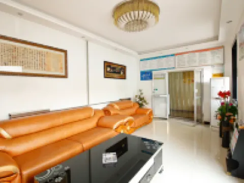 Xunyi cinema business hotel Hotels in Xunyi