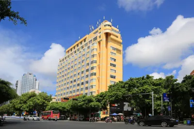 Fuli Zonghe Service Center Hotel in zona Memorial Pavilion for the Victory of Beihai Anti-Japanese War