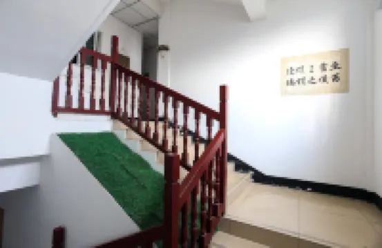 Baishun Hotel