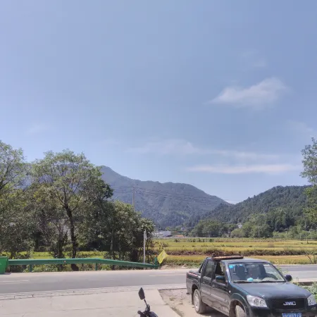 Tiantangzhai Hongchahua Farm Stay