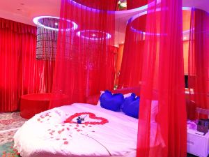 520 Romantic Theme Hotel