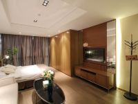 青岛枫丹白露酒店式公寓 - 城景大床房