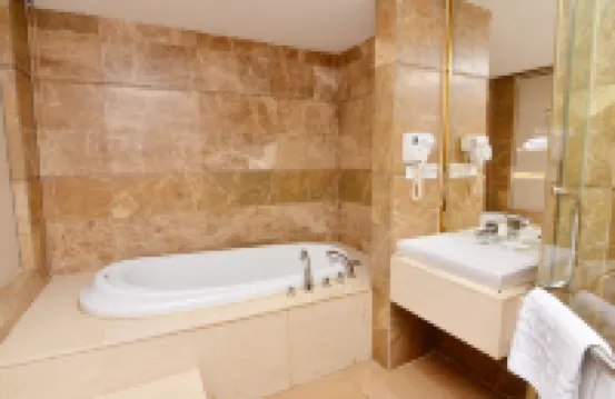 Huayun  Hotel (Heyuan Wanlongcheng Branch)
