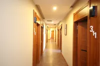 May Flower Hotel (Yanji Yanbian University Floating Market Branch)