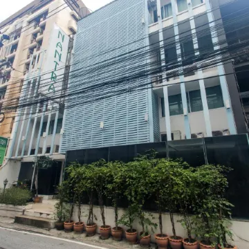 Nantra Ploenchit Hotel Отели рядом с достопримечательностью «Станция надземного метро Chit Lom»