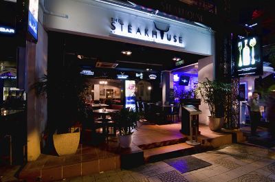 レストラン パークロイヤル サービス スイート クアラルンプールの写真