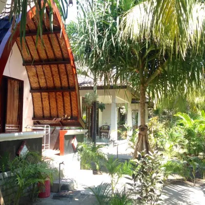 Warna Beach Hotel Hotels near Masjid Agung Baiturrahman