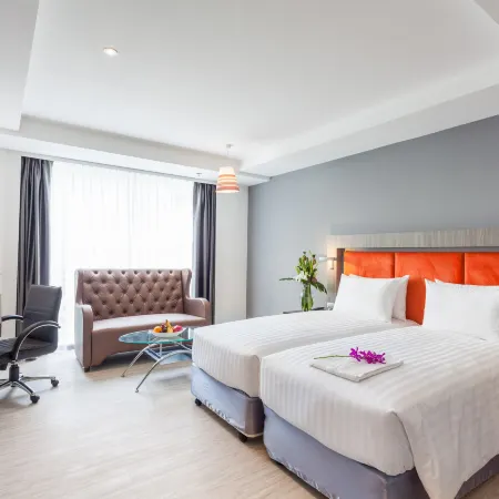 Grand 5 Hotel & Plaza Sukhumvit Bangkok Отели рядом с достопримечательностью «Торговый центр Terminal 21»
