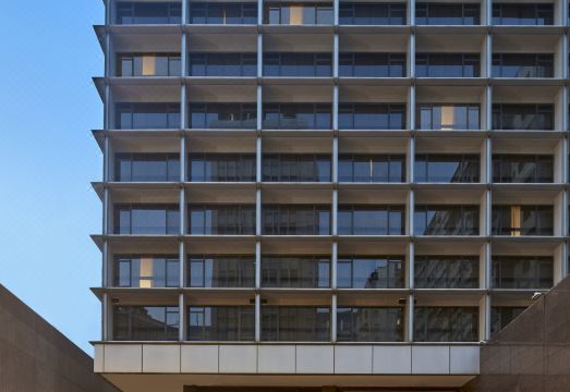 홀리데이 인 골든 마일의 깔끔한 객실