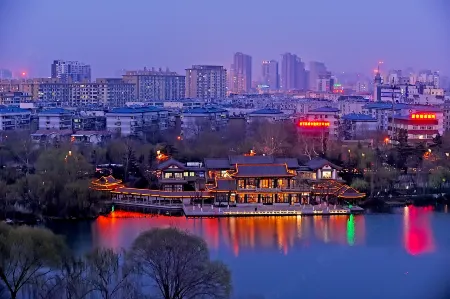 Shangquan Lishe (Ji'nan Daminghu Scenic Area) Отели рядом со станцией Daminghu Railway Station