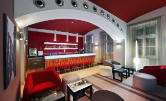 Red & Blue Design Hotel Prague