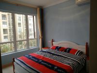 重庆湖畔公寓 - 高级三卧室二厅套房