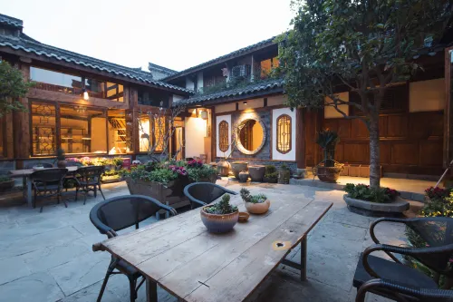 Tushengjin Hotel - parking