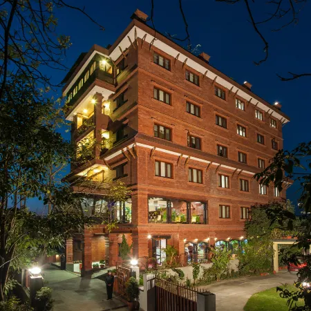 Traditional Comfort Boutique Hotel Отели рядом с достопримечательностью «Казино Рояль»