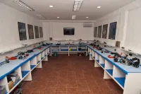 Atlantis Dive Resort Dumaguete Các khách sạn gần AivyMaes Divers Resort Dauin