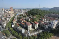 Vienna Hotel Xianning hot spring center flower bed shop