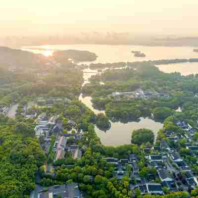 Four Seasons Hotel Hangzhou at West Lake Hotel Exterior