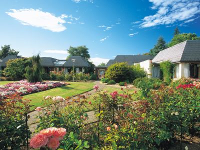 Distinction Te Anau Hotel & Villas