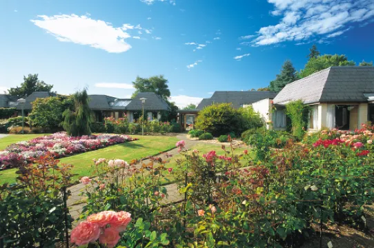 Distinction Te Anau Hotel & Villas