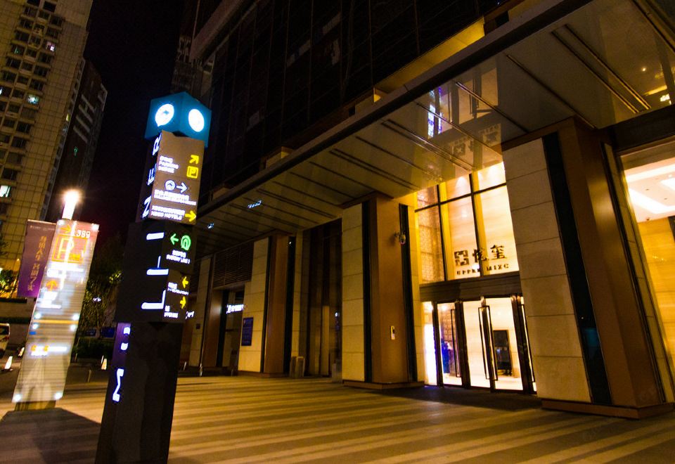 멀리너 벨루가 하우스