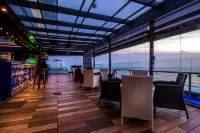 The Ocean Colombo - bar