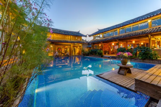 麗江新回峯度假酒店