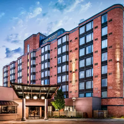 Four Points by Sheraton Mississauga Meadowvale Hotels near Lisgar
