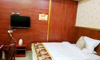 Southern Yiyi Business Hotel