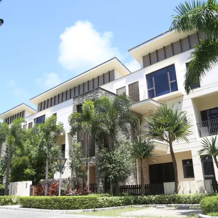 Yangjiang Hailing Island Huilan Villa Apartment