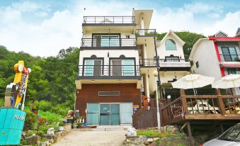Chuncheon Beautiful House Pension