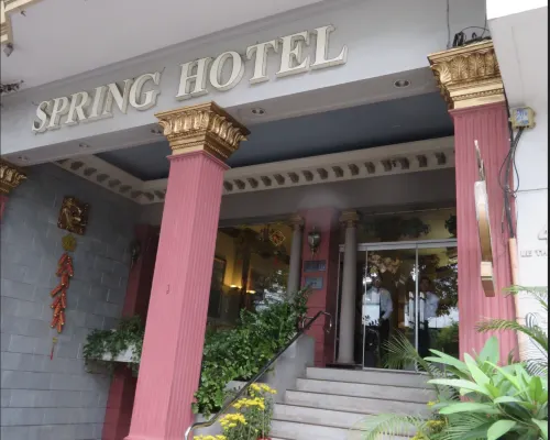 The Spring Hotel Hotels near Vincom Center