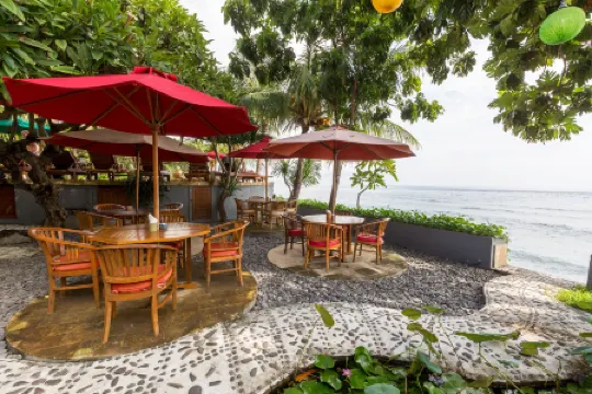 Puri Wirata Dive Resort and Spa Amed Отели рядом с достопримечательностью «Lipah Beach»