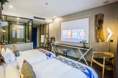 Denghou Light Luxury Hotel (Shanghai World Expo Exhibition & Convention Center Shangnan Road) Hotels in Qiantan