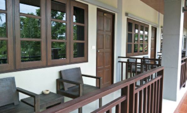 Green Park Boutique Residences