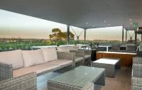 Studio 8 Residences - Adults Only Hotel di Marsfield