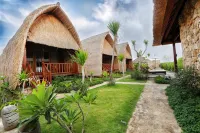 Water Blow Huts Hotels in Nusa Lembongan