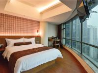 广州V酒店北京路步行街店 - 城景浪漫情侣大床房
