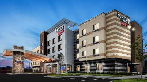 Fairfield Inn & Suites Gainesville I-75 in Gainesville