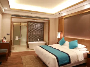 Rowin Grand Hotel
