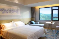 Mayflower Hotel Hotels near Bijia Port