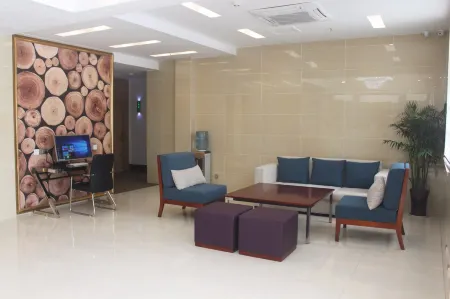 GreenTree (Jingjiang Xieqiao Xinhua Road) Отели рядом с достопримечательностью «Huaide College of Changzhou University (Jingjiang Campus)»