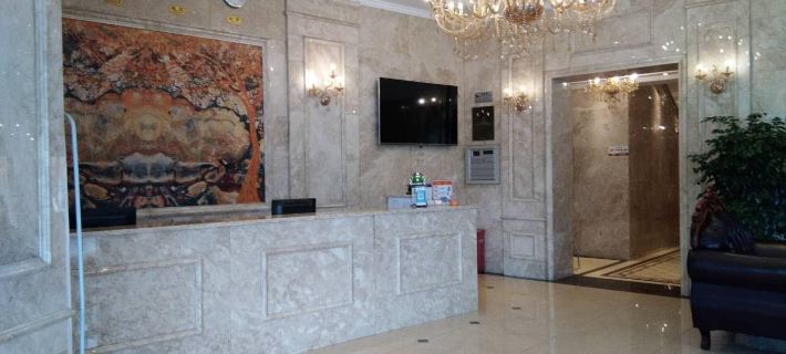 Weilisi Business Hotel Hotels in Chibi