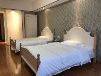 台州易成酒店式公寓 - 豪华双床房