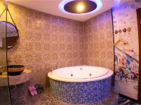 上海泉湾印象主题酒店 - 浪漫浴缸房(无窗)